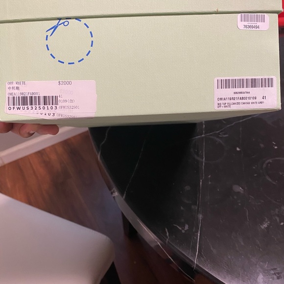 off white Vulc sneaker mid US m 7.5 -US w 9